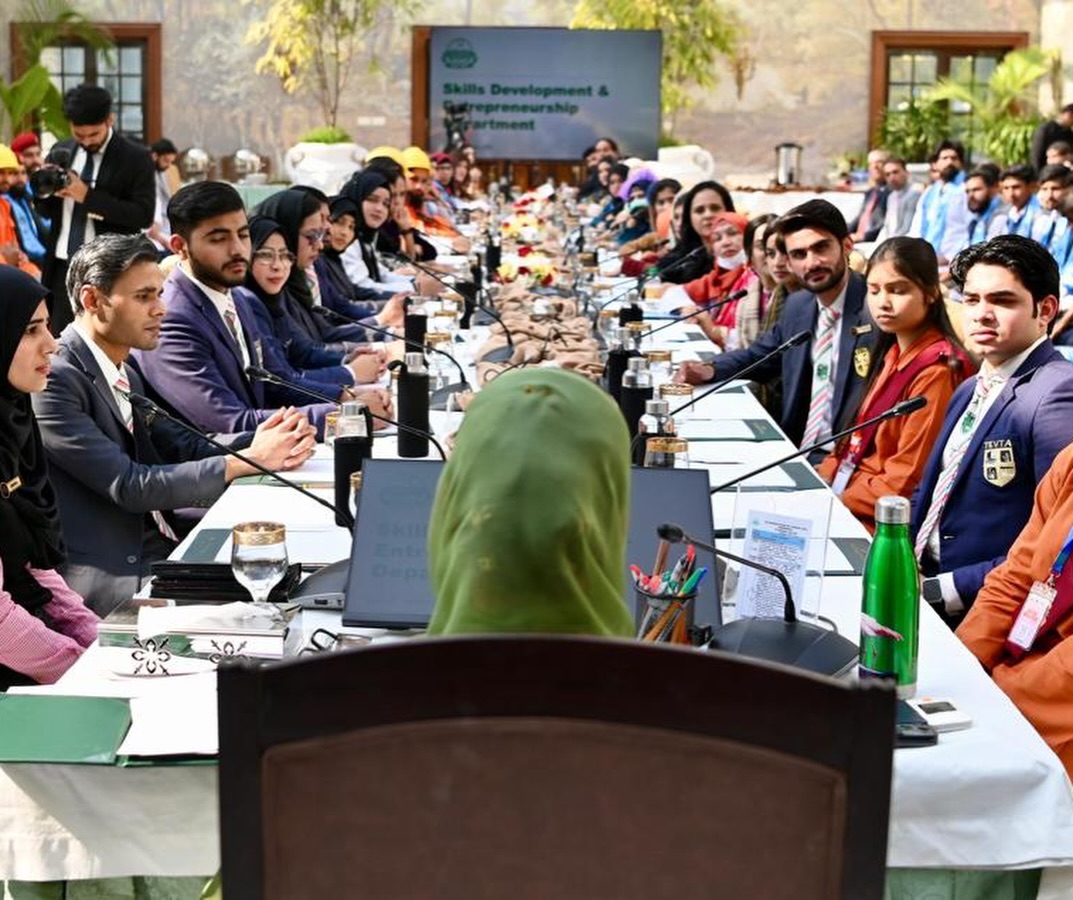 90 Technical Training Graduates Meet CM at CM Office